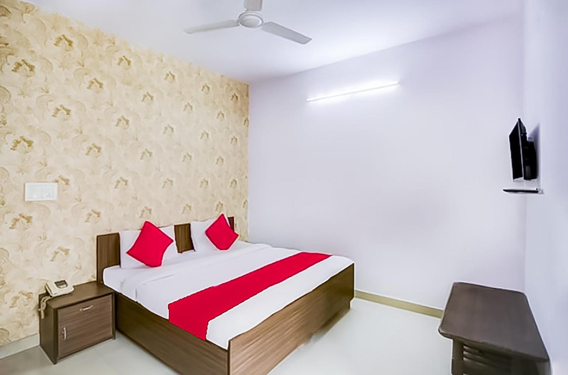 Blisbourn - Lajpat Nagar 3* New Delhi