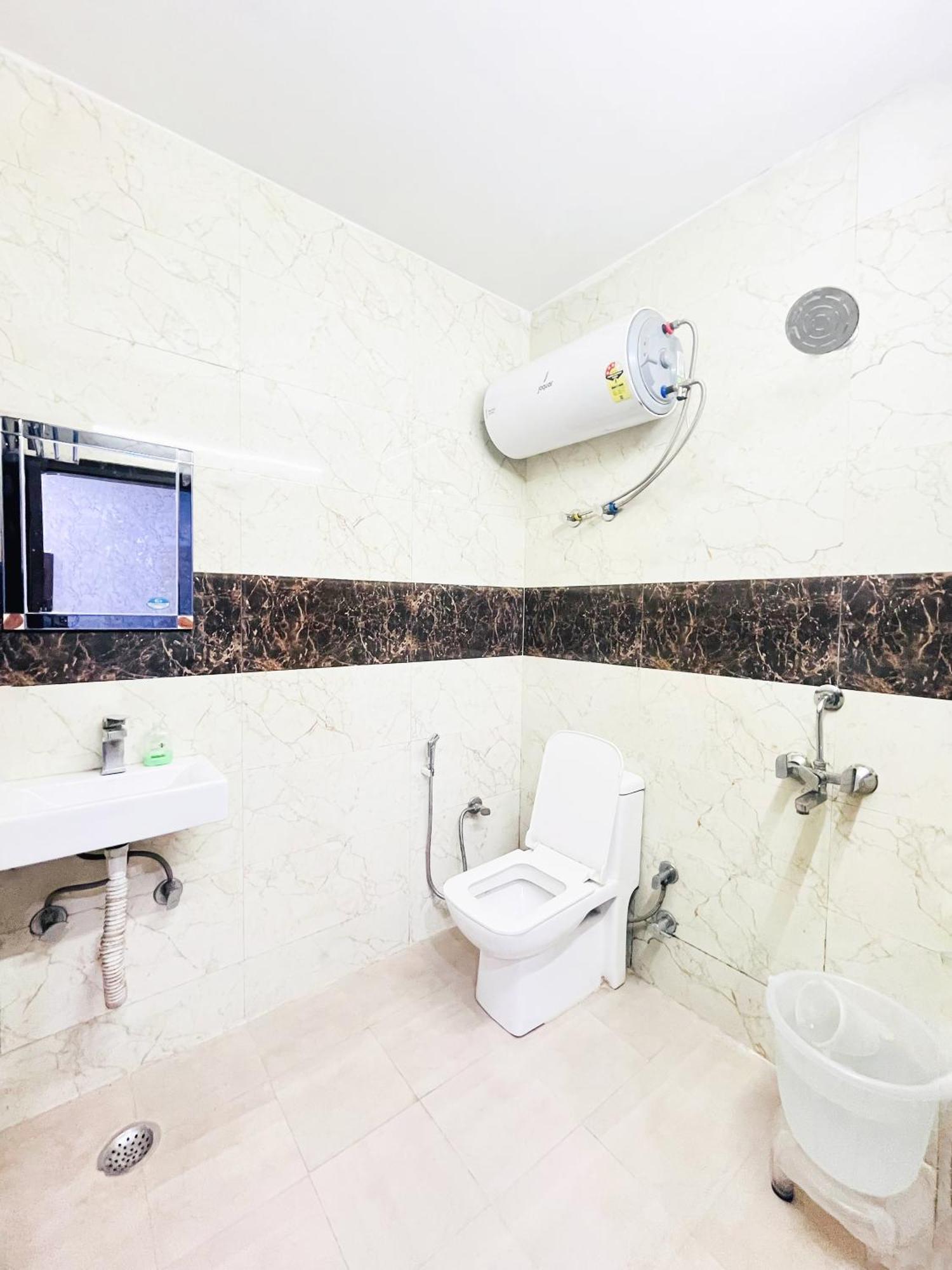 Hotel Blisbourn - Lajpat Nagar